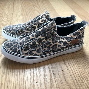 Leopard blowfish shoes